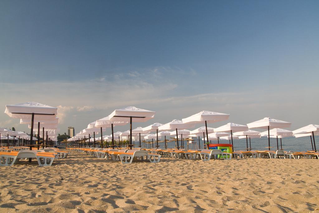 Bona Vita Hotel Golden Sands Exterior photo
