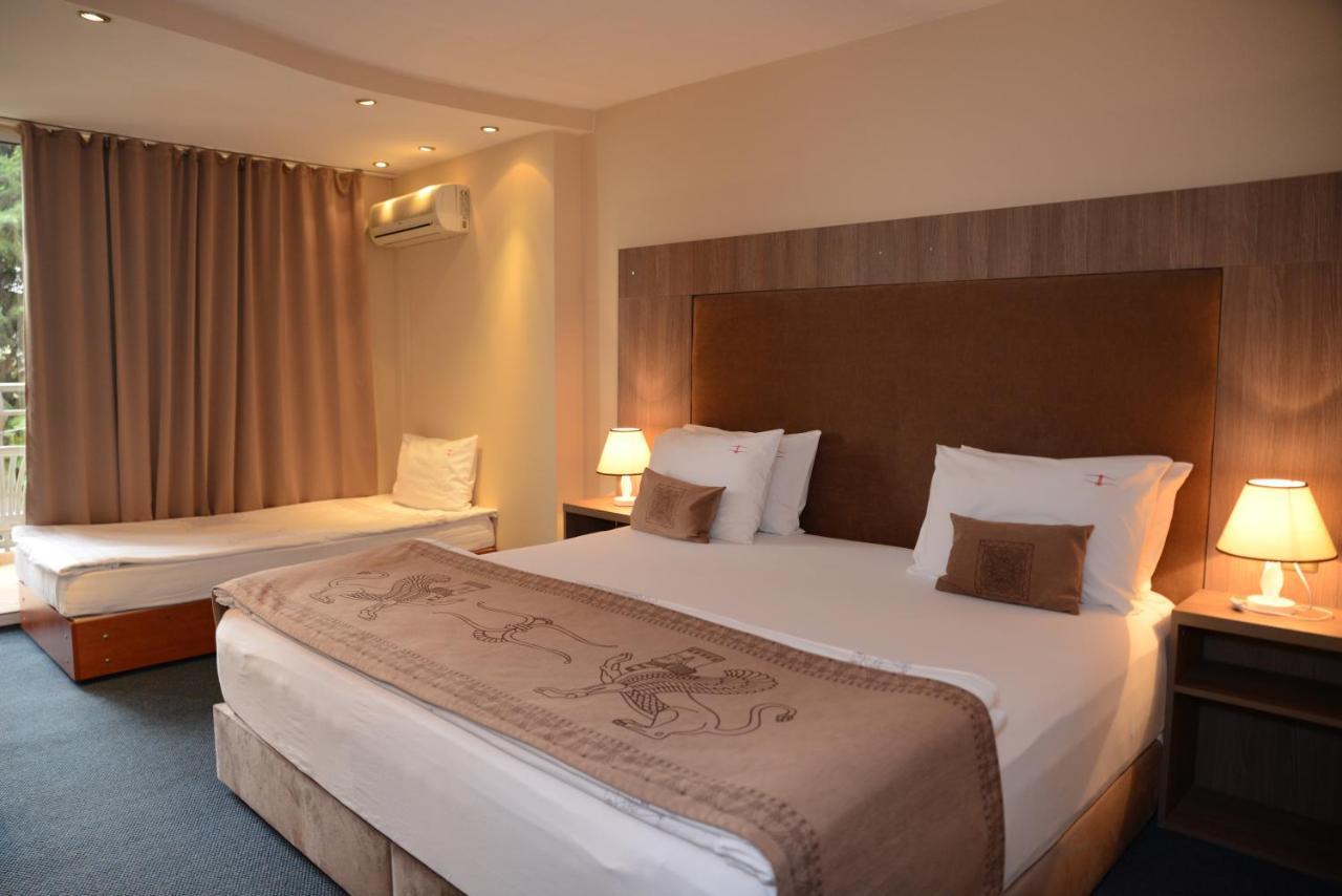 Bona Vita Hotel Golden Sands Exterior photo